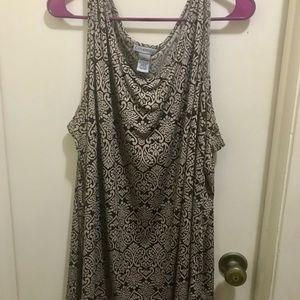 Sleeveless top. Catherine’s 26/28.